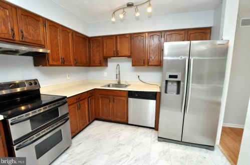 5 Belmont Ct, Erial NJ 08081-9220 exterior