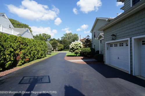 90 Lovett Ave, Little Silver NJ 07739-1403 exterior