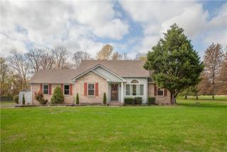 1251 Branch Creek Rd, Gallatin, TN 37066-6149