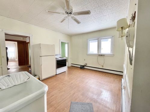 646 Pequoig Ave, Royalston MA 01331-1502 exterior