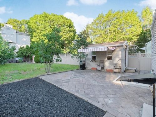 137 River St, Newton, MA 02465-1453