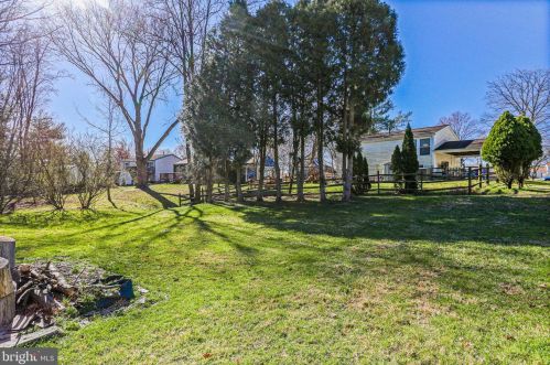 6213 Greenblade Garth, Columbia MD  21045-4218 exterior