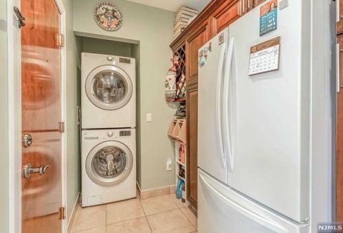 440 Belgrove Dr, Kearny NJ 07032-1628 exterior