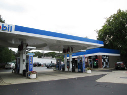 1094 Beacon St, Newton, MA 02461-1102