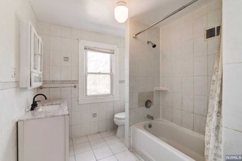 133 Grant Ave, Cresskill NJ 07626-1203 exterior