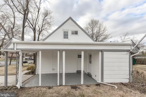 1102 Cumberland Ave, West Deptford NJ  08096-3041 exterior