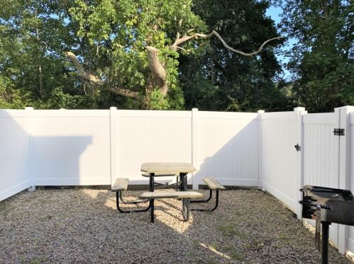 38 Pine Valley Dr, Falmouth MA 02540-2923 exterior