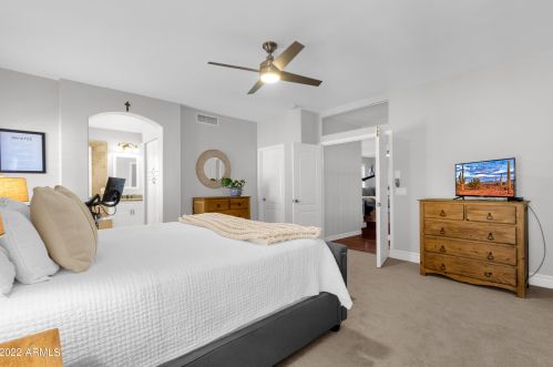 22209 41st St, Phoenix AZ  85050-6898 exterior