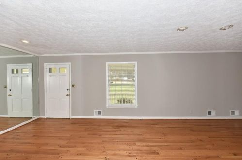 4384 Huntington Cir, Atlanta GA  30338-6643 exterior