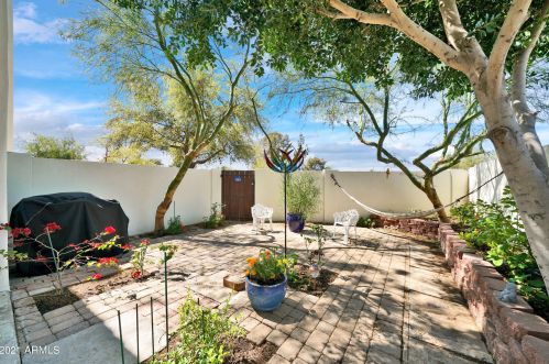 1110 Belmont Ave, Phoenix AZ 85051-6765 exterior