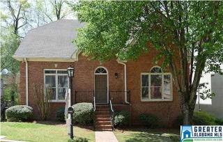 1605 Canterbury Cir, Birmingham AL  35243-4406 exterior