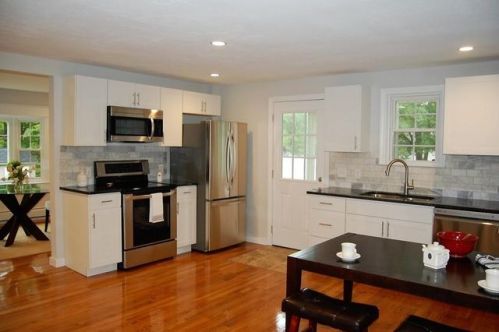 401 Grafton St, Shrewsbury, MA 01545-4014