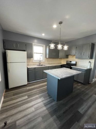 199 Quincy Ave, Kearny NJ  07032-3443 exterior