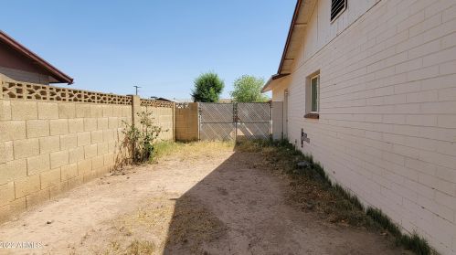 7928 Earll Dr, Phoenix AZ 85013-4314 exterior