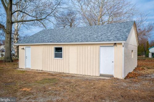 460 Crown Point Rd, West Deptford NJ  08086-2124 exterior