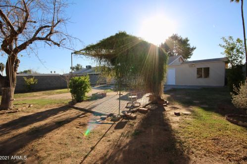 2007 56 Ave, Phoenix AZ 85031-2514 exterior