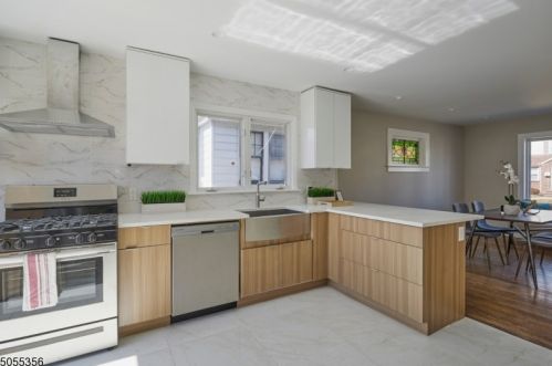 19 Elmwood Ave, Belleville NJ  07109-2306 exterior