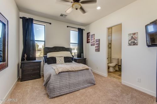 35205 3rd Ave, Phoenix AZ 85027-5908 exterior