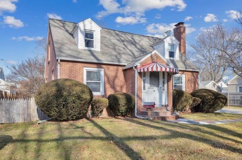 50 Park Ter, Agawam MA  01001-2432 exterior