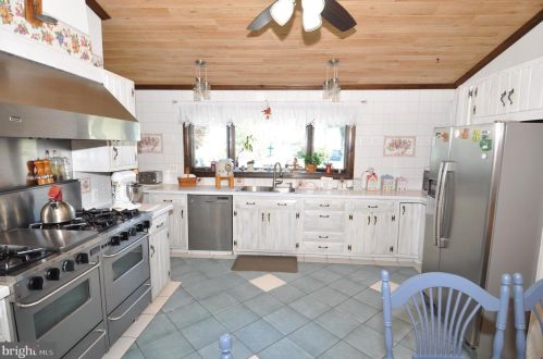 24854 Main St, Columbus NJ 08022-1339 exterior