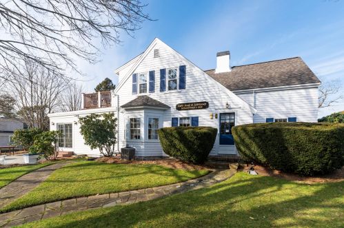 407 Old Harbor Rd, Chatham MA 02633-2375 exterior