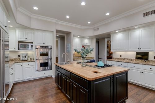 1465 Caribbean Ln, Phoenix AZ 85023-6792 exterior