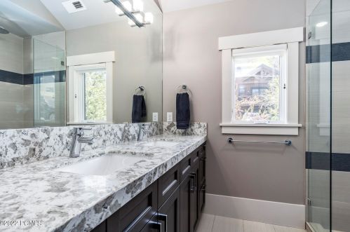 1024 Norfolk Ave, Park City UT 84060-5444 exterior