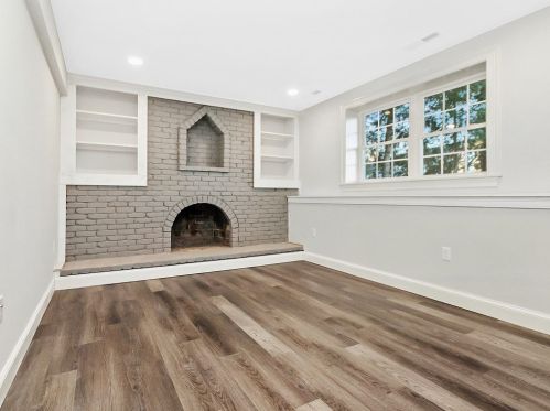 13 Winn Valley Dr, Burlington MA  01803-4726 exterior