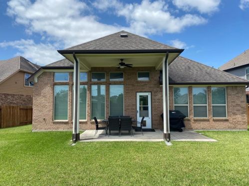 207 Conchola Ln, Richmond TX 77469-1823 exterior