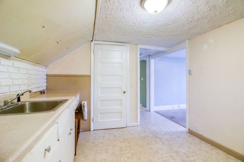 434 East St, South Hadley MA 01075-2118 exterior