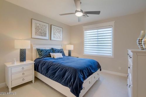 4022 40 Pl, Phoenix AZ 85028-2241 exterior