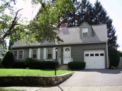 33 Fernwood Rd, Newton, MA 02465-1807