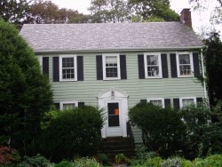 854 Chestnut St, Newton, MA 02468-2319