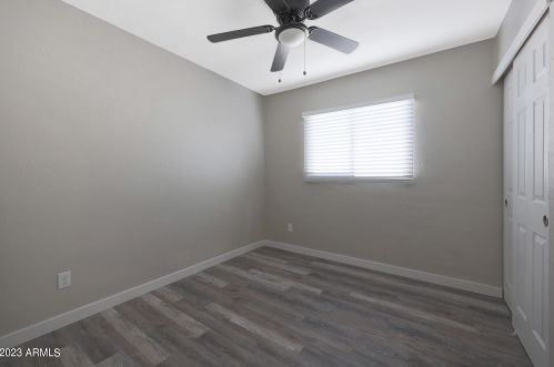 3018 81st Ave, Phoenix AZ  85033-4702 exterior