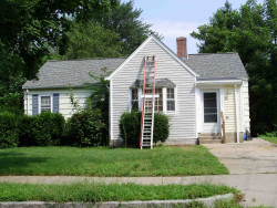 93 Parker Ave, Newton, MA 02461-1814