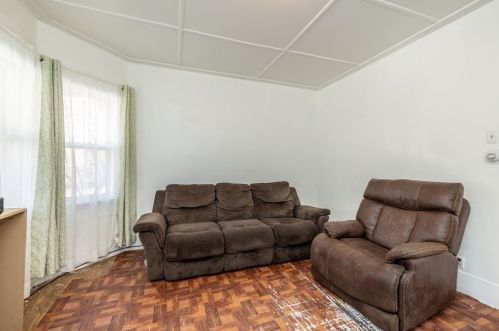 17 Pleasant St, Montgomery MA 01085-3719 exterior