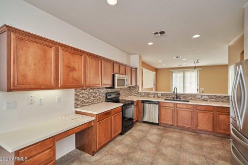 1813 Beautiful Ln, Phoenix AZ 85042-7073 exterior