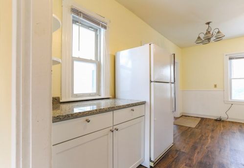 29 Fairview St, Dedham MA 02026-3254 exterior