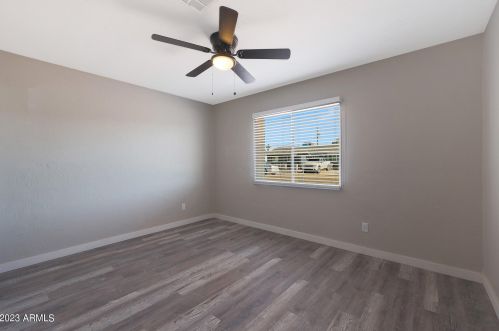 3018 81st Ave, Phoenix AZ  85033-4702 exterior