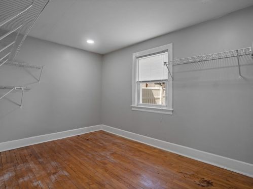 19 Mary St, New Bedford MA 02745-5523 exterior