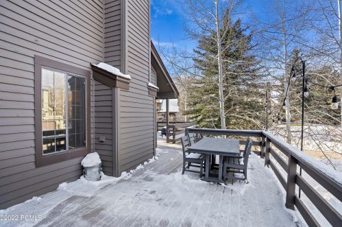 3036 Fawn Dr, Park City UT 84098-5368 exterior