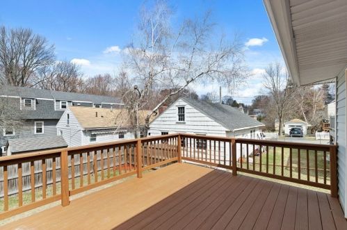 31 Jersey St, Dedham MA  02026-4942 exterior