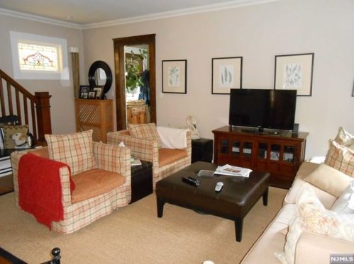 201 8th St, Cresskill NJ  07626-1914 exterior