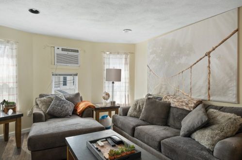 36 Lambert Ave, Chelsea MA 02150-1304 exterior