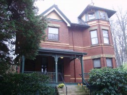 12 Billings Park, Newton, MA 02458-2013