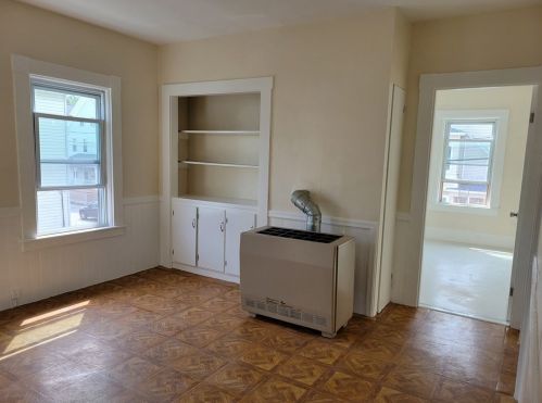 67 Winsor St, New Bedford MA 02744-1843 exterior