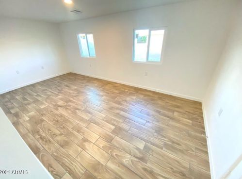 6019 33rd Ave, Phoenix AZ 85051-1201 exterior