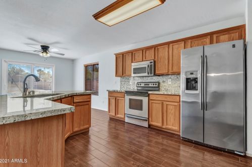 1605 Beautiful Ln, Phoenix AZ 85041-7622 exterior