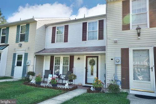 165 Villa Knoll Ct, Erial NJ  08081-2923 exterior