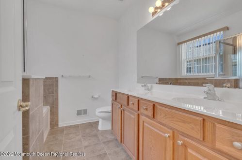 65 Chesterfield Dr, Jackson Twp NJ 08527-6325 exterior